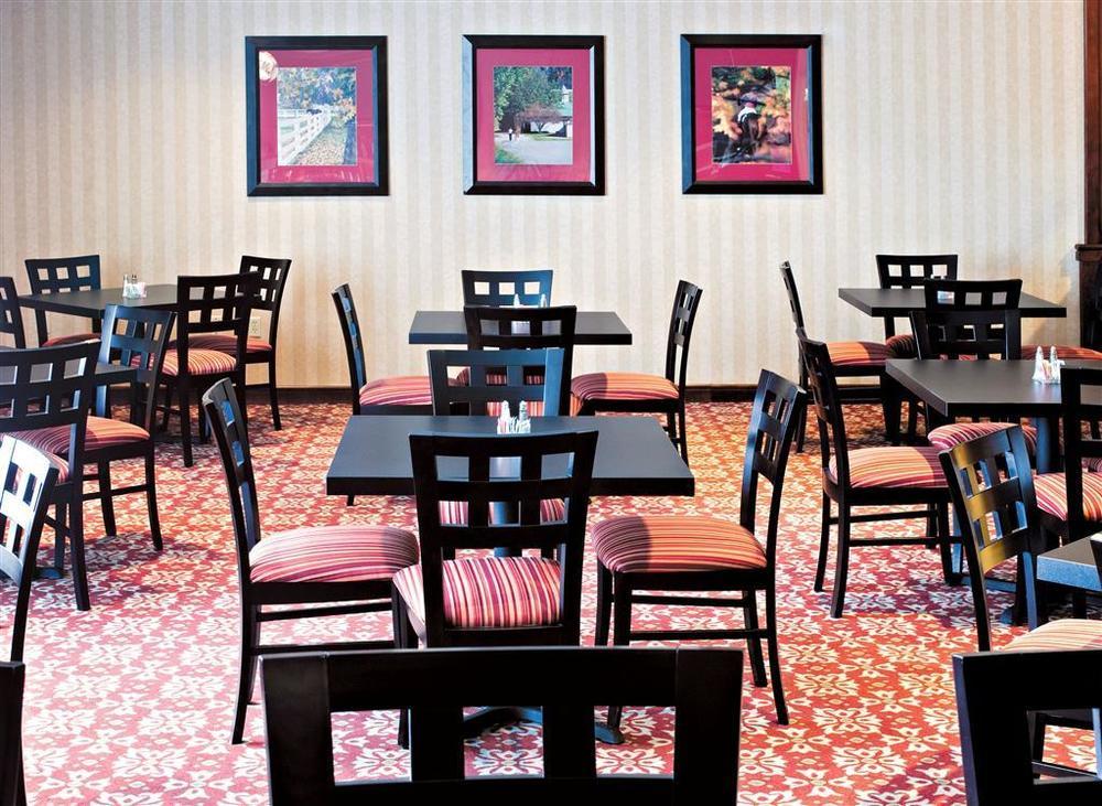 Quality Inn Lexington -Horse Park Restaurant billede