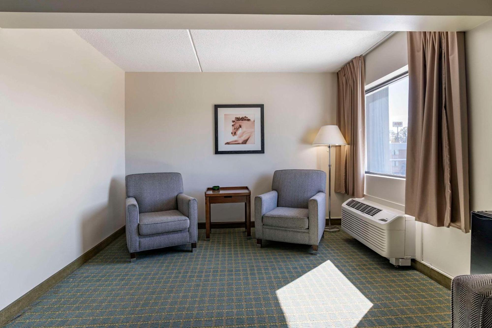 Quality Inn Lexington -Horse Park Eksteriør billede